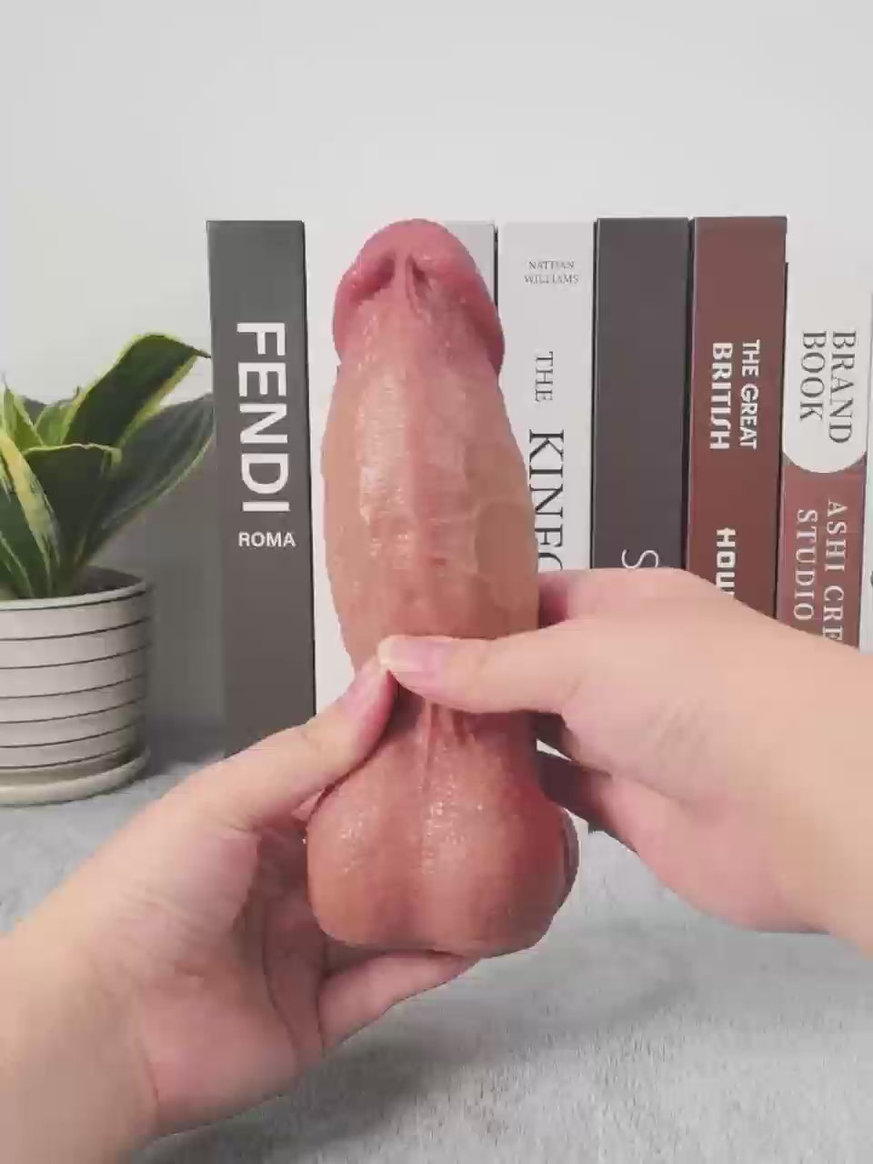 Luuk - Siliconen Dikke Dildo Met Uitgesproken Aders - 16,5cm