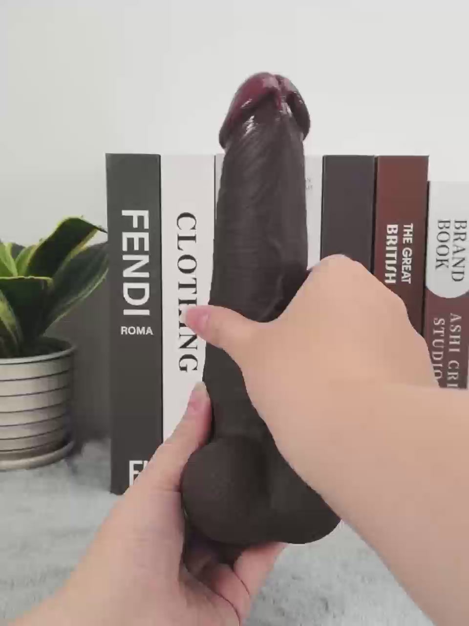 Sjoerd - Realistische Zwarte Dildo Met Zuignap - 23,3cm